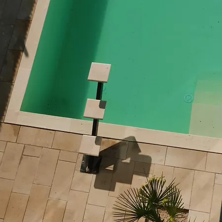 Dream River Escape Villa