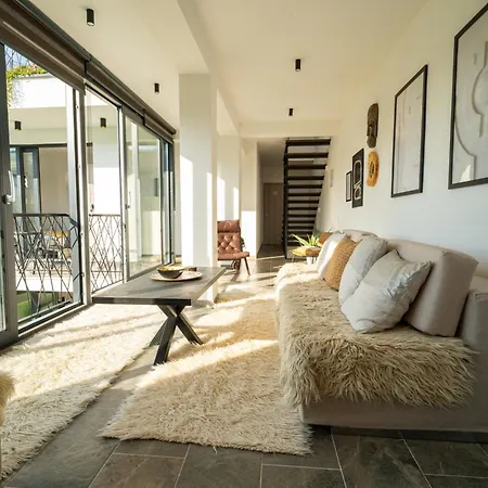 ヴィラ Dream River Escape モスタル